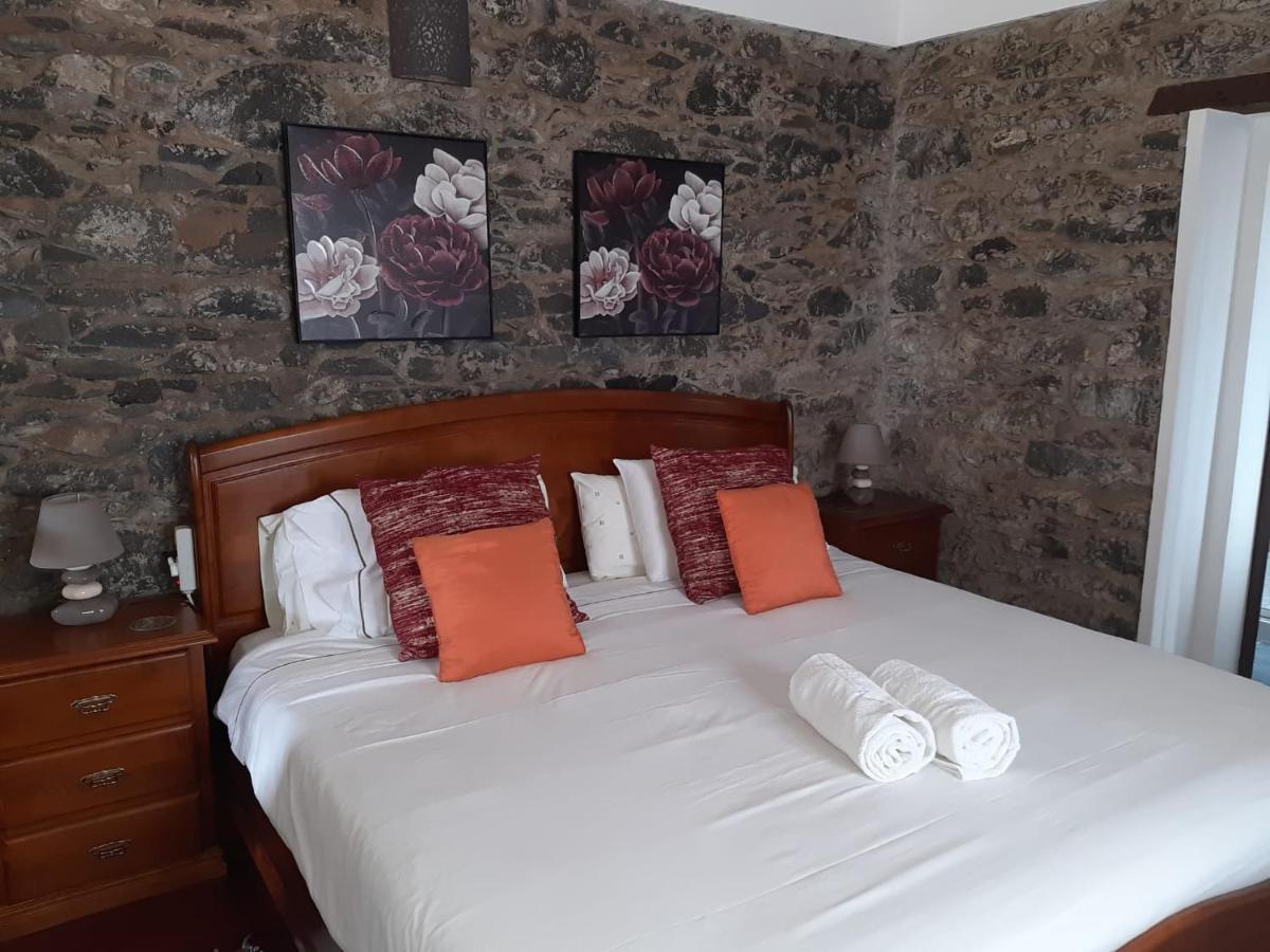 Casa Velha D Fernando E Casa Avo Augusta Hotel Ribeira Brava Exterior foto